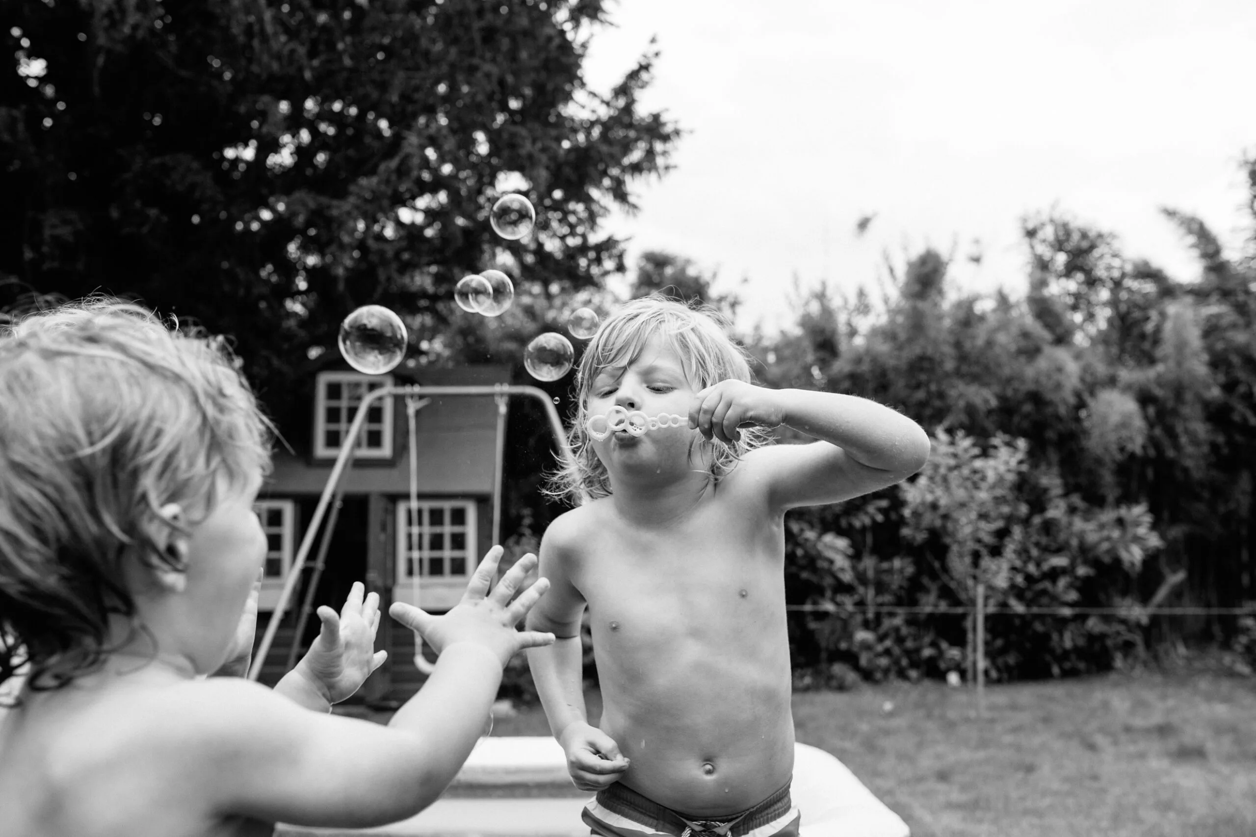 Surrey documentary family photographer