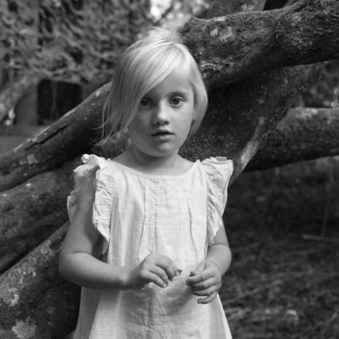 B&W childrens portrait photographer