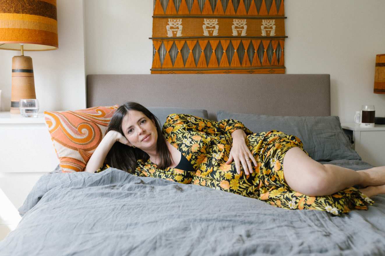 In home maternity and baby portrait photography