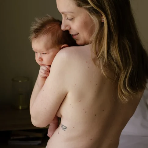 Newborn and family photographer London