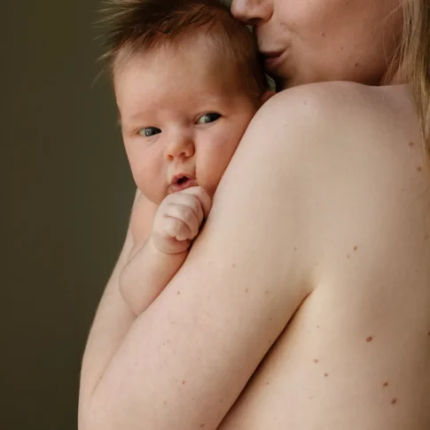 Newborn and family photographer London